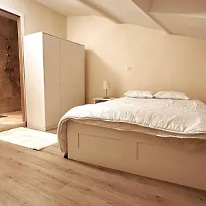 Entier Full Equipe Appartement