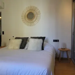https://stellahome-la-petite-cour.fr-provencehotel.com